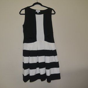 Elle Dress with pockets